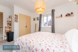 Bedroom- click for photo gallery